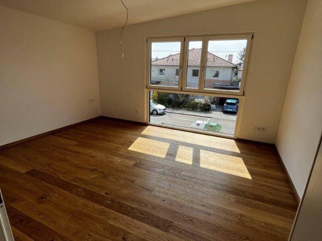 NEUER PREIS I Aspern I Modernes Reihenhaus in absoluter Ruhelage PROVISIONSFREI