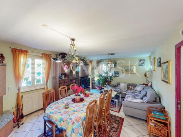 Neuer Preis ! Kernhaus mit sehr sonnigem, freiem Blick