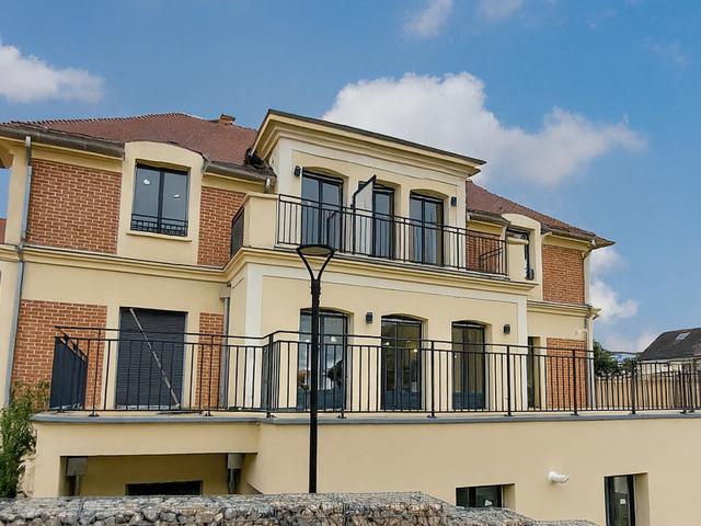 NEUF Livré T4 DERNIER ETAGE avec 100m² TERRASSE SUD avec CAVE + GARAGE