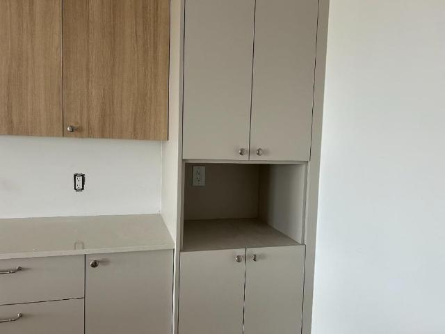 NEUF 4 ½ PLUS PIÈCE BUREAU FERMÉ À 1550$/MOIS À SABREVOIS