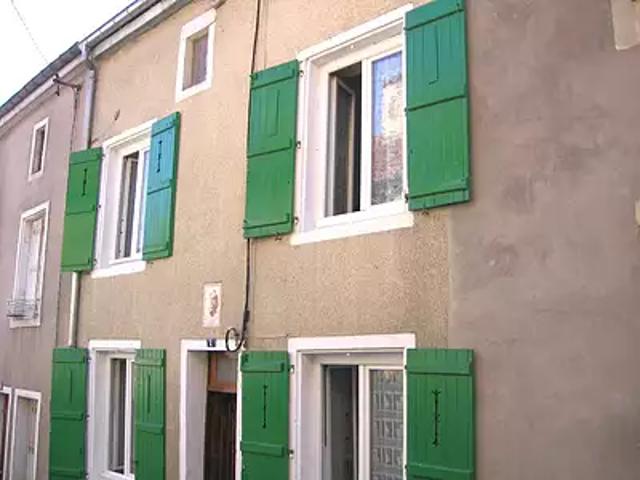 Neufchâteau 88300 Achat / Vente immeuble au dernier étage cave