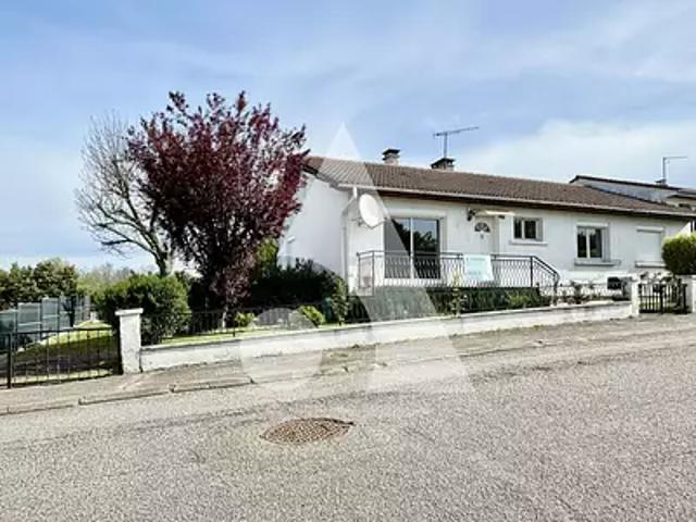 Neufchâteau 88300 Achat / Vente maison 5 pièces t5 au dernier étage cave