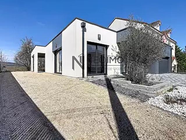 Neufchâteau 88300 Achat / Vente maison 5 pièces t5 au dernier étage cave