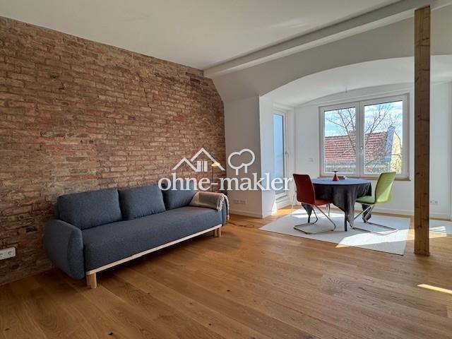 Neugebaute Dachgeschosswohnung mit Südterrasse in Reinickendorf / Mitte