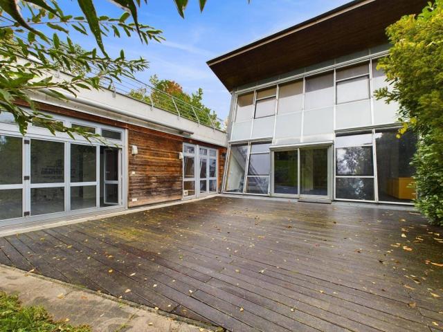 NEUHOFEN / KREMS: Modernes ARCHITEKTEN WOHNHAUS ca. 221 m2 Wohnfläche + XL GARAGE, Grundstücksfläche ca. 1.707m2