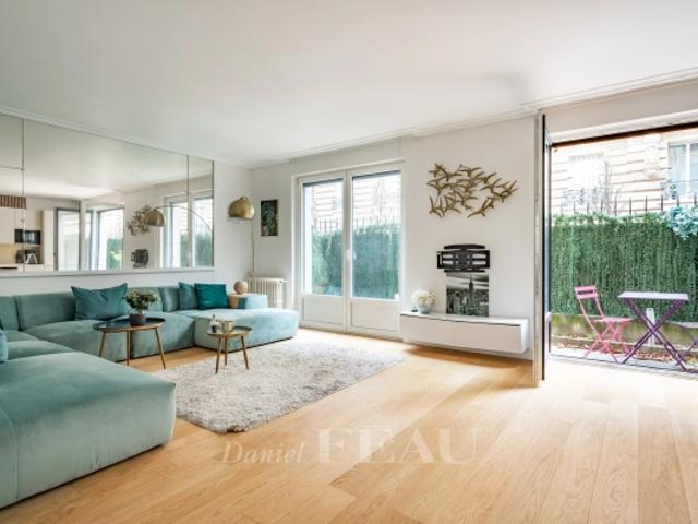 Neuilly Mairie Trois chambres