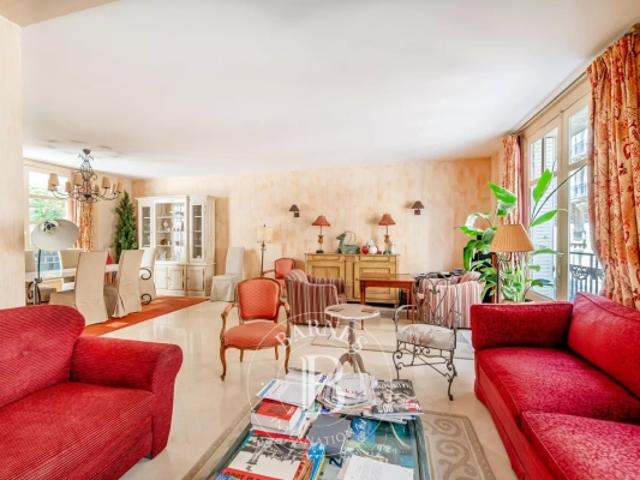 Neuilly Argenson jolie maison 4 5 chambres