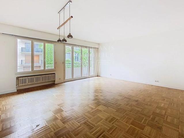 NEUILLY BAGATELLE