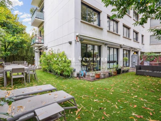 Neuilly Longchamp Rez de jardin familial