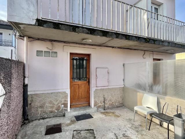 NEUILLY PLAISANCE Appartement Duplex 3 pièces F3 Cour terra