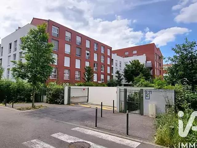 Neuilly sur Marne 93330 Achat / Vente appartement 3 pièces t3 au dernier étage parking