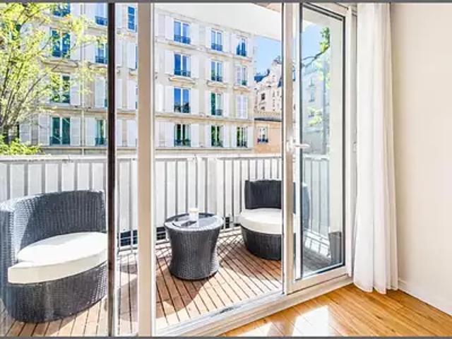 Neuilly sur Seine 92200 Achat / Vente appartement 1 pièce t1 balcon