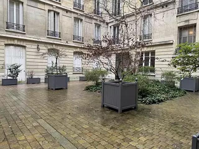 Neuilly sur Seine 92200 Achat / Vente appartement 2 pièces t2 au dernier étage