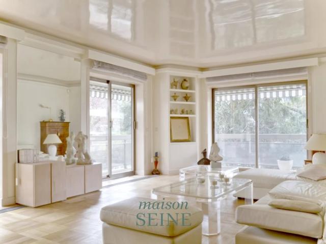 Neuilly sur Seine Appartement 4 pièces avec 25 m² de balcon sur jardin