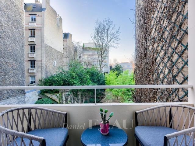 Neuilly sur Seine Rue Perronet