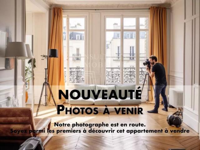 PLACE PARMENTIER. DEUX PIÈCES EN ÉTAGE ÉLÉVÉ