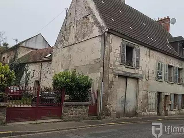 Neuilly Saint Front 02470 Achat / Vente immeuble parking