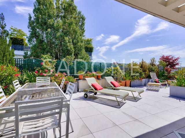 Neuilly Saussaye Appartement 2/3 chambres Dernier étage Terrasse de plain pied