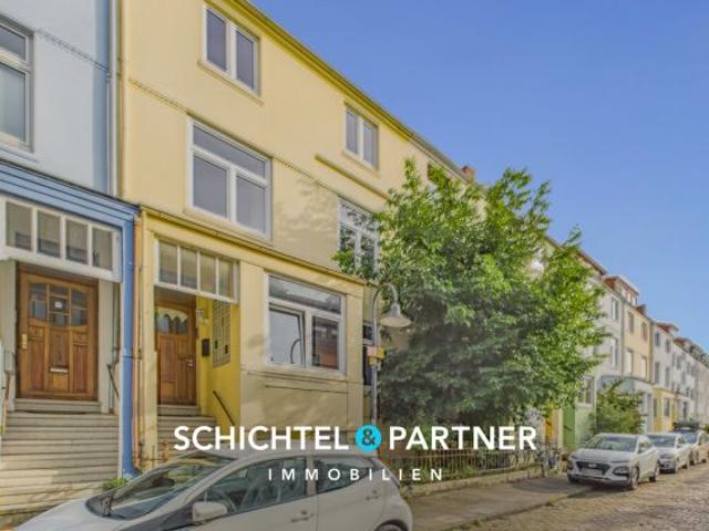 Neustadt |Teilvermietetes Mehrparteienhaus mit Garten & rückwärtigem Zugang