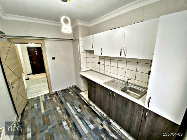 NEVA GAYRİMENKUL'DEN SİNCAN SELÇUKLU MAH 3+1 KATTA FIRSAT YAPILI DAİRE