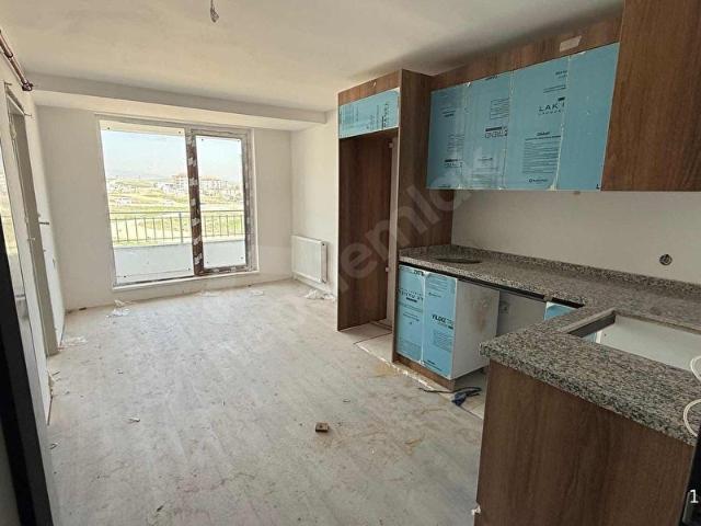 NEVADAN YENİ ÇİMŞİT MAHDE 1+1 ÖN CEPELİ KELEPİR DAİRE !