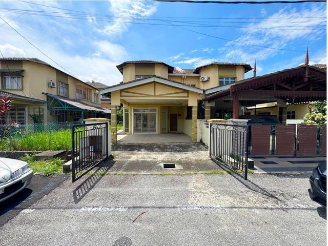 NEVER OCCUPIED 2 Sty SemiD Taman Dahlia Bandar Baru Salak Tinggi