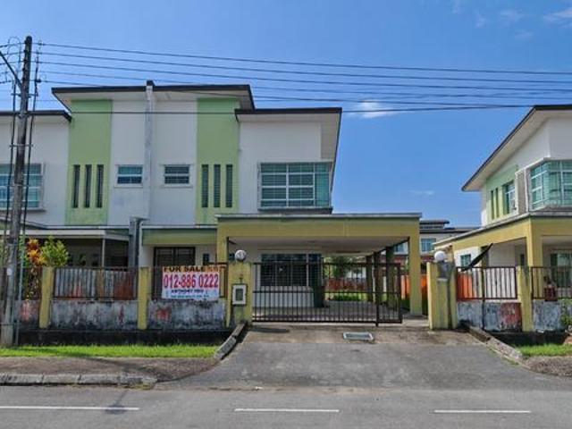 Never Occupied SemiDetached Palm Villa Kota Samarahan Like New