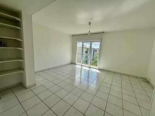 Nevers 58000 Achat / Vente appartement 3 pièces t3 au dernier étage