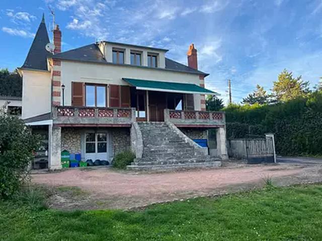 Nevers 58000 Achat / Vente maison 7 pièces t7 au dernier étage terrasse