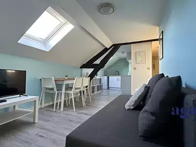 Nevers 58000 Location appartement 2 pièces t2 au dernier étage