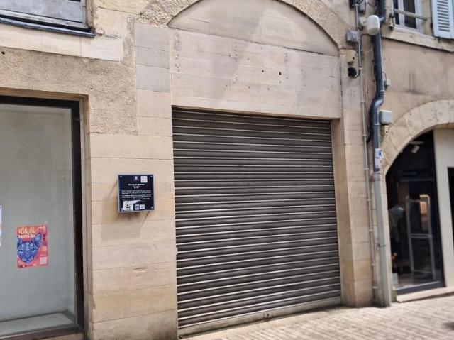 NEVERS Centre ville, Murs commerciaux 206 m2