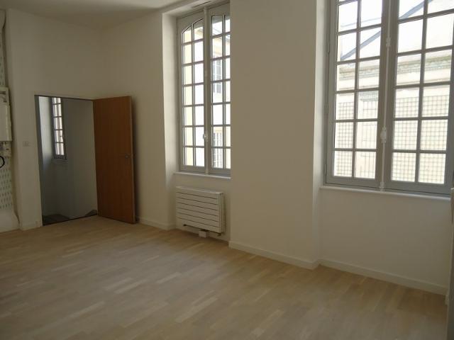 NEVERS centre ville