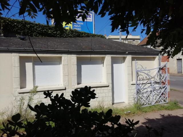 NEVERS MAISON BUREAU INDIVIDUEL STUDIO