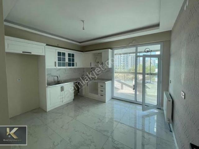 Nevroz Park Arkası Satılık 2+1 90 M2 Net Fırsat Daire