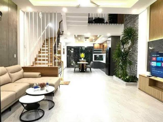 NEW100%, Bán Nhà DT 5.5x17m2, 4 Tầng Chỉ 8. X tỷ, huỳnh tấn phát, tặng nội thất cao cấp như hình