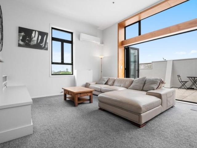 newton, 2 bedrooms