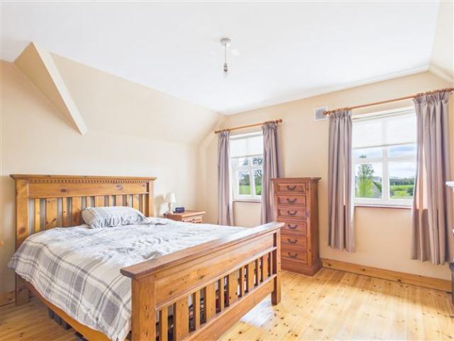 425,000 | Newtown, Thurles, Co. Tipperary Sherry FitzGerald Gleeson 4995 MyHome. Ie Residential