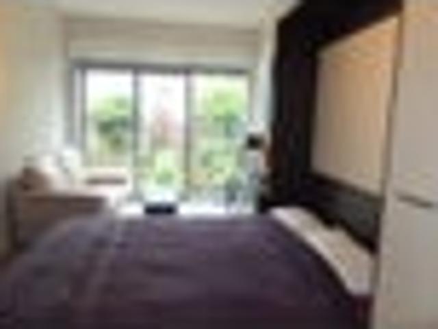 Newtown, 1 bedroom, $420 pw