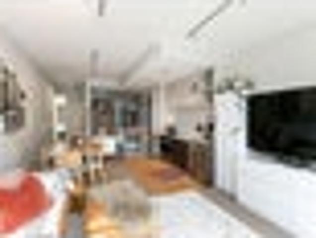 Newtown, 1 bedroom, $515 pw