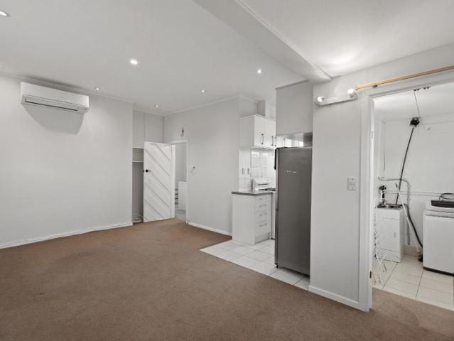 newtown, 2 bedrooms