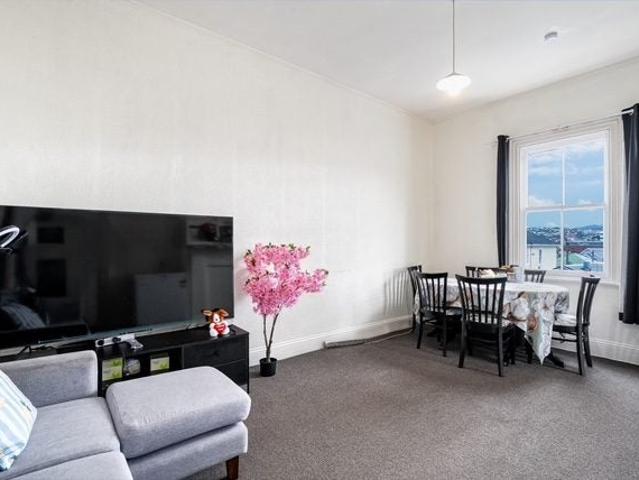 newtown, 2 bedrooms