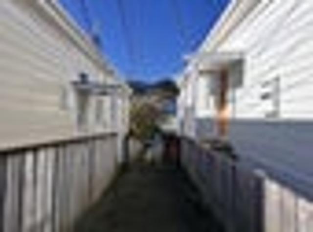 Newtown, 2 bedrooms, $550 pw