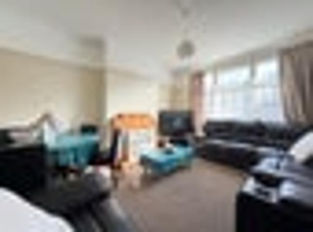 Newtown, 2 bedrooms, $570 pw