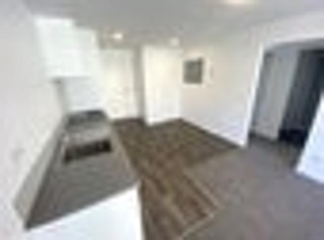 Newtown, 2 bedrooms, $645 pw