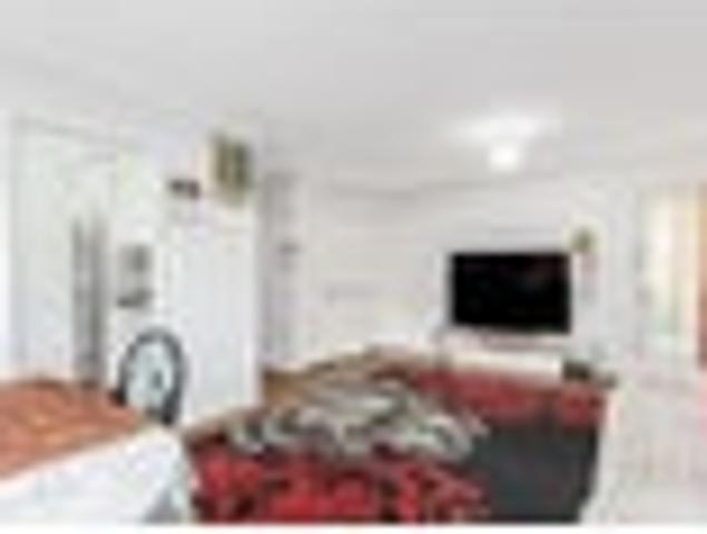 Newtown, 2 bedrooms, $650 pw