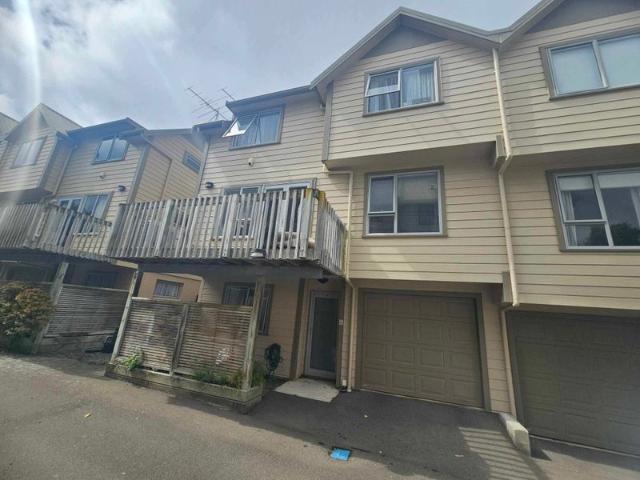 Newtown, 3 bedrooms