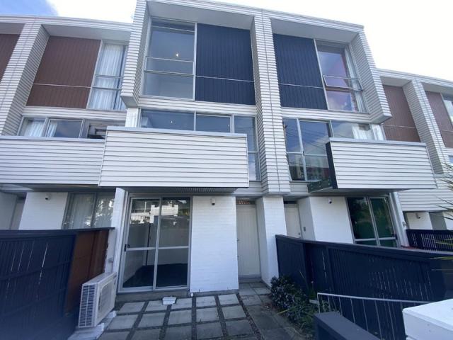 newtown, 3 bedrooms