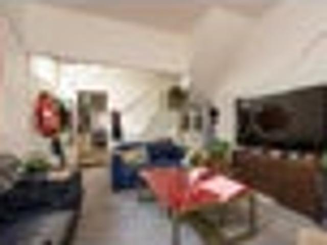 Newtown, 3 bedrooms, $700 pw