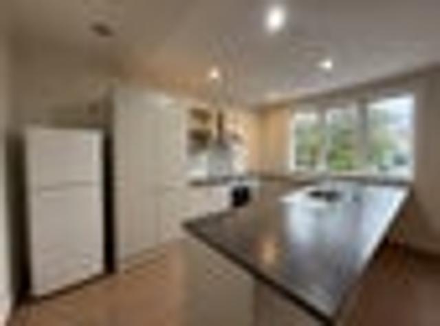 Newtown, 4 bedrooms, $750 pw