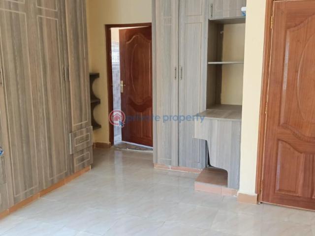 New 3 Bedroom All Ensuite Bungalow Perimeter/dsq On Eighth In Rongai